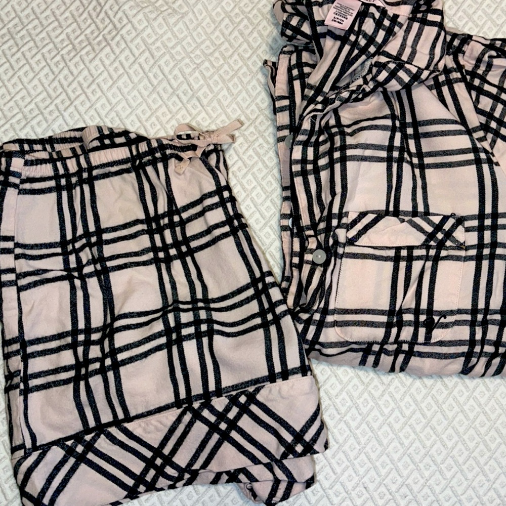 victoria secret pajama set